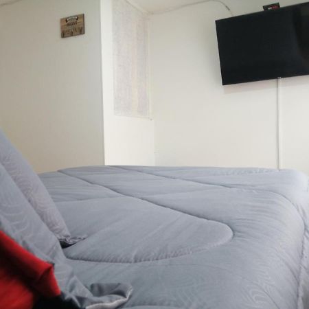 Habitacion Privada Cerca Al Aeropuerto Y Terminal 보고타 외부 사진