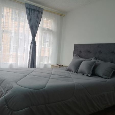 Habitacion Privada Cerca Al Aeropuerto Y Terminal 보고타 외부 사진