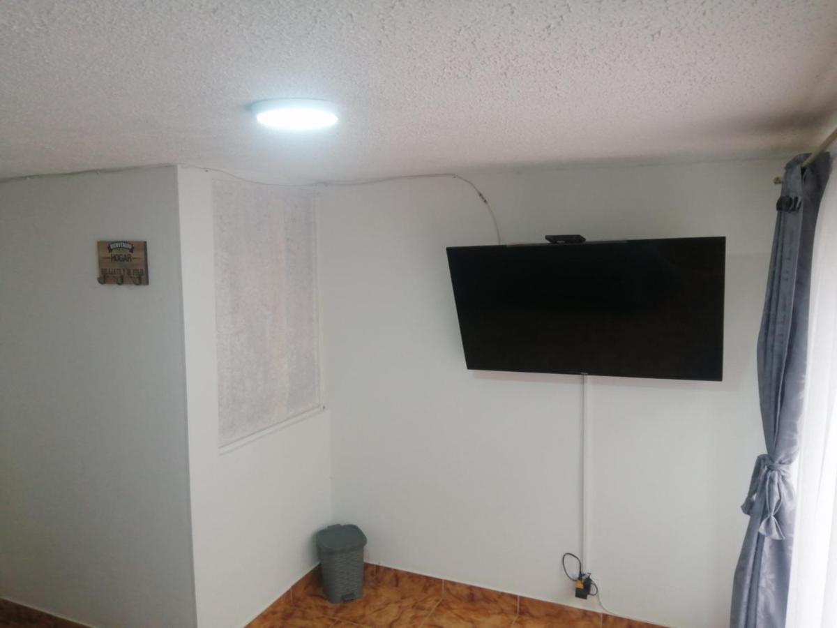 Habitacion Privada Cerca Al Aeropuerto Y Terminal 보고타 외부 사진
