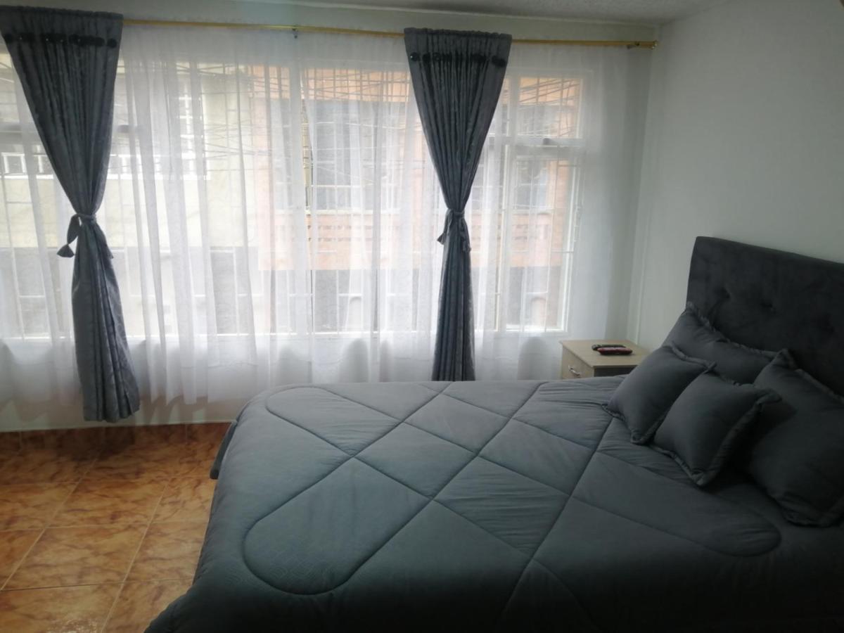 Habitacion Privada Cerca Al Aeropuerto Y Terminal 보고타 외부 사진