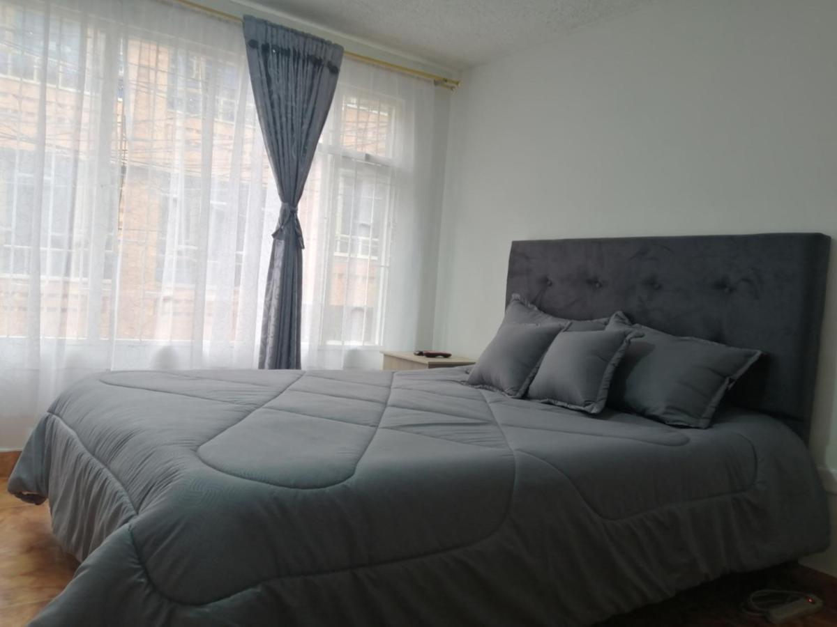 Habitacion Privada Cerca Al Aeropuerto Y Terminal 보고타 외부 사진