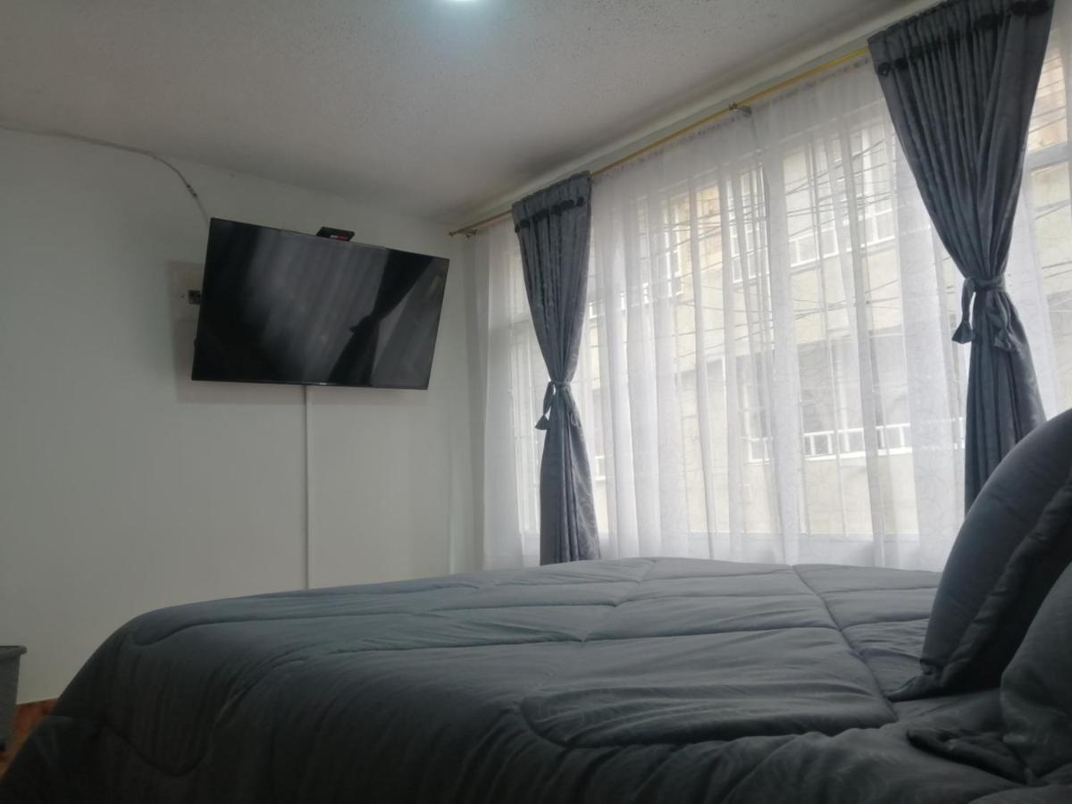 Habitacion Privada Cerca Al Aeropuerto Y Terminal 보고타 외부 사진